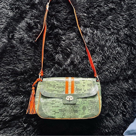 Faux Snakeskin Saddle Bag EUC Green & Orange Tassel Accent - Picture 5 of 12
